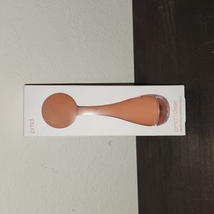 BRAND NEW PMD Clean cleansing device.